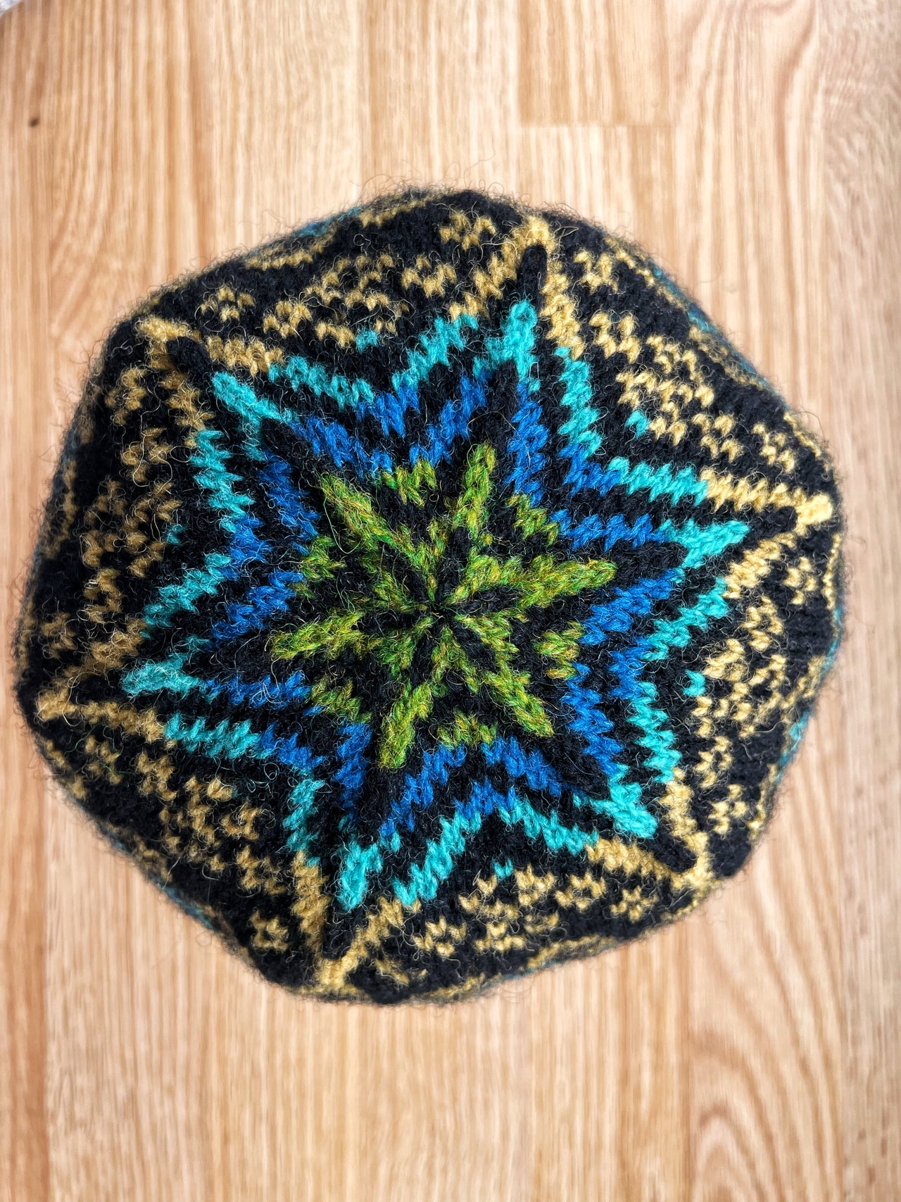 Islesburgh Toorie (Shetland Wool Week Hat 2024) | Northfield Yarn